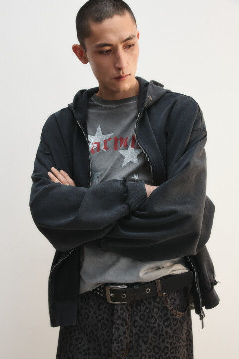 Худи-зипка из футера с вареным эффектом