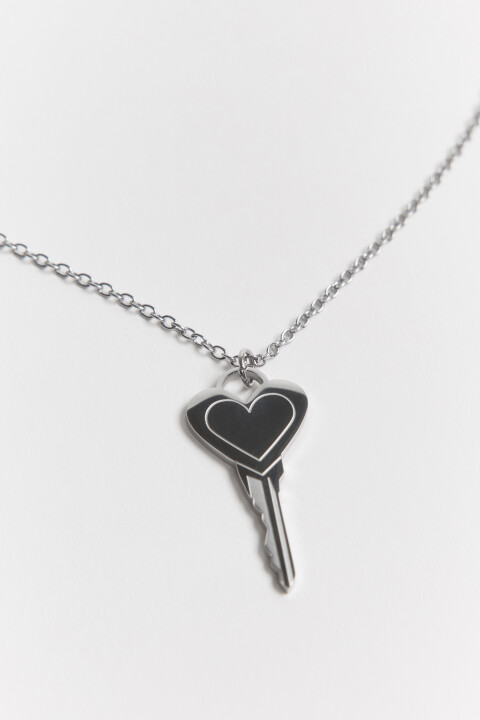 

Колье-цепочка с подвеской в виде ключика, Серый, Колье-цепочка с подвеской в виде ключика