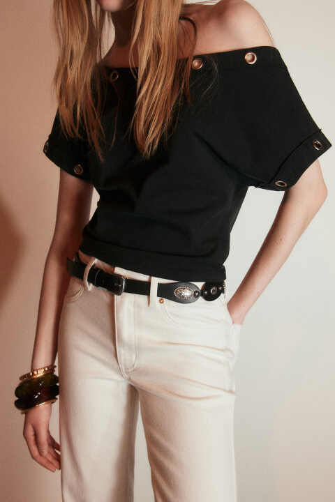 

Футболка облегающая на одно плечо с люверсами, Молочный, Футболка облегающая на одно плечо с люверсами