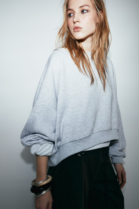 

Свитшот на одно плечо, Молочный, Свитшот на одно плечо