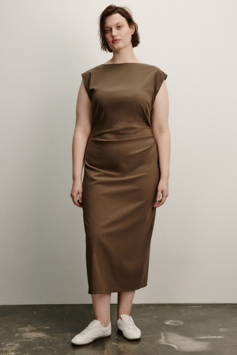 

Платье миди облегающее со сборкой сбоку, Бежевый, Платье миди облегающее со сборкой сбоку