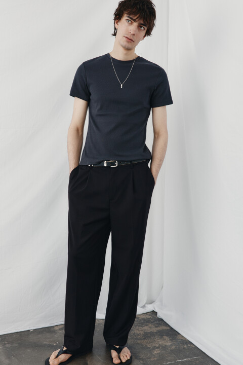 

Брюки широкие костюмные со средней посадкой, Черный, Брюки широкие костюмные со средней посадкой