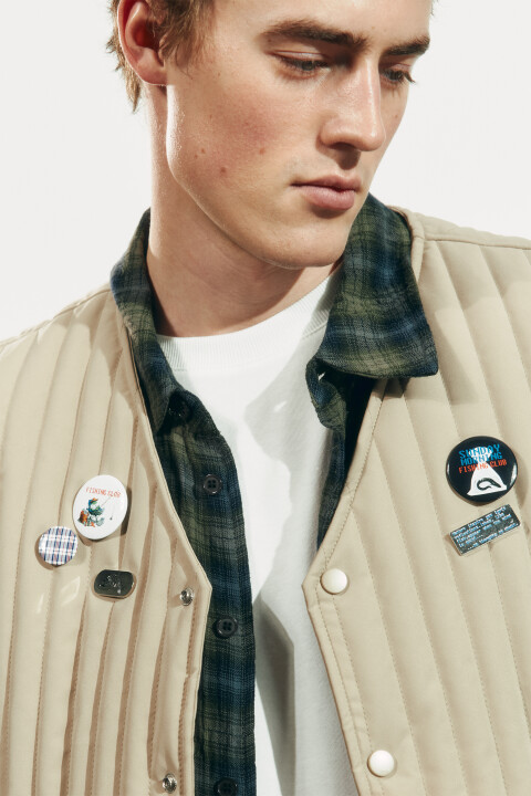 

Набор значков с принтами и надписями (5 штук), Мультиколор, Набор значков с принтами и надписями (5 штук)