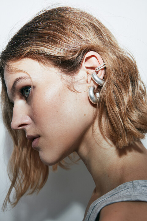 

Набор серег-колец разной толщины (5 штук), Серый, Набор серег-колец разной толщины (5 штук)