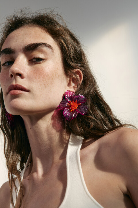 

Серьги-гвоздики в виде цветка, Мультиколор, Серьги-гвоздики в виде цветка