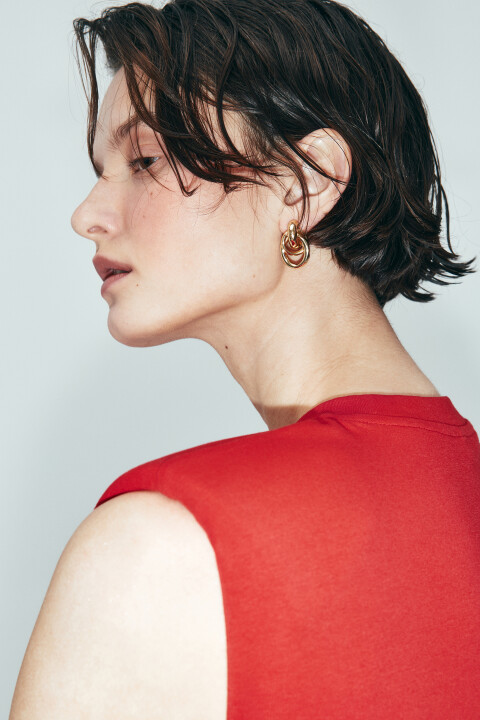 

Серьги-гвоздики золотистые в виде переплетенных колец, Серый, Серьги-гвоздики золотистые в виде переплетенных колец