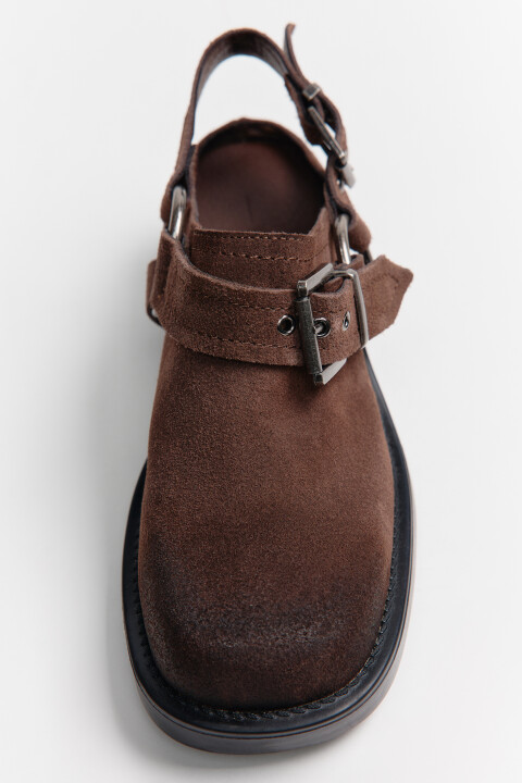 

Сабо на каблуке закрытые из натуральной замши с ремешками, Коричневый, Сабо на каблуке закрытые из натуральной замши с ремешками