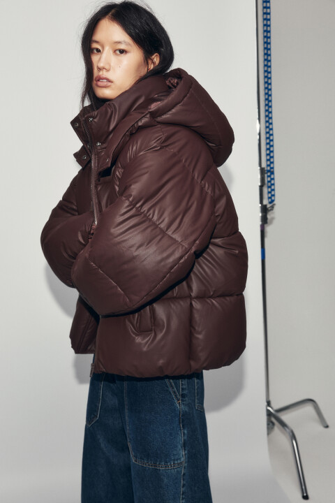 Куртка стеганая утепленная с капюшоном