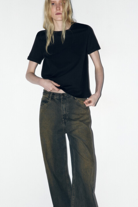 

Футболка базовая с подвернутыми рукавами, Черный, Футболка базовая с подвернутыми рукавами