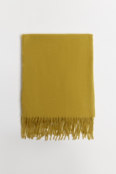 Шарф тонкий базовый с бахромой