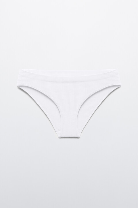 

Трусы-слипы KOURTNEY бесшовные в рубчик, Черный, Трусы-слипы KOURTNEY бесшовные в рубчик