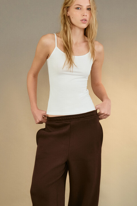 

Майка MEGAN базовая на тонких бретелях, Белый, Майка MEGAN базовая на тонких бретелях