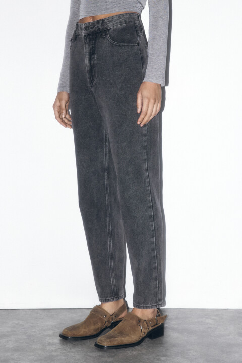 брюки джинсовые женские befree Джинсы mom fit с высокой посадкой