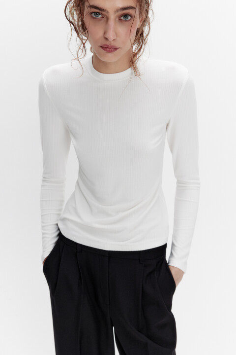 

Водолазка в рубчик с коротким воротником, Молочный, Водолазка в рубчик с коротким воротником