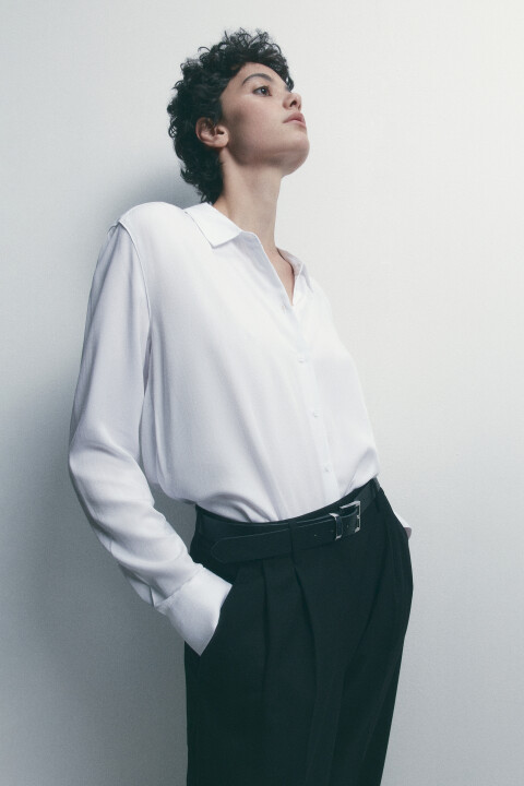 

Блузка-рубашка ViShirt базовая из вискозы, Белый, Блузка-рубашка ViShirt базовая из вискозы