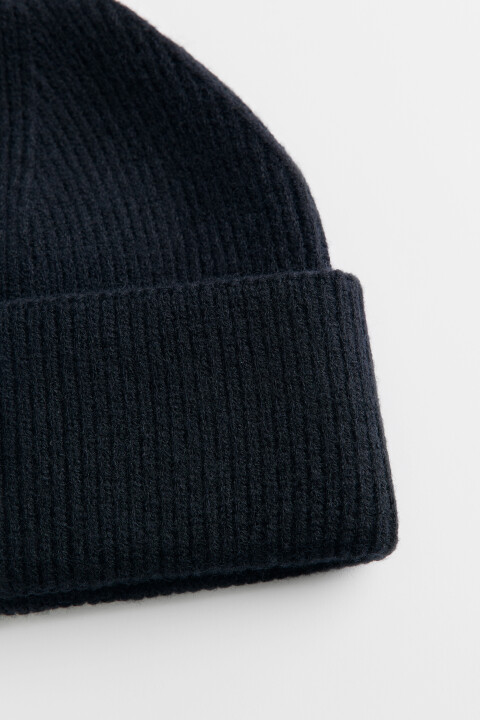 

Шапка-бини WinterHat в рубчик с широким отворотом, Черный, Шапка-бини WinterHat в рубчик с широким отворотом