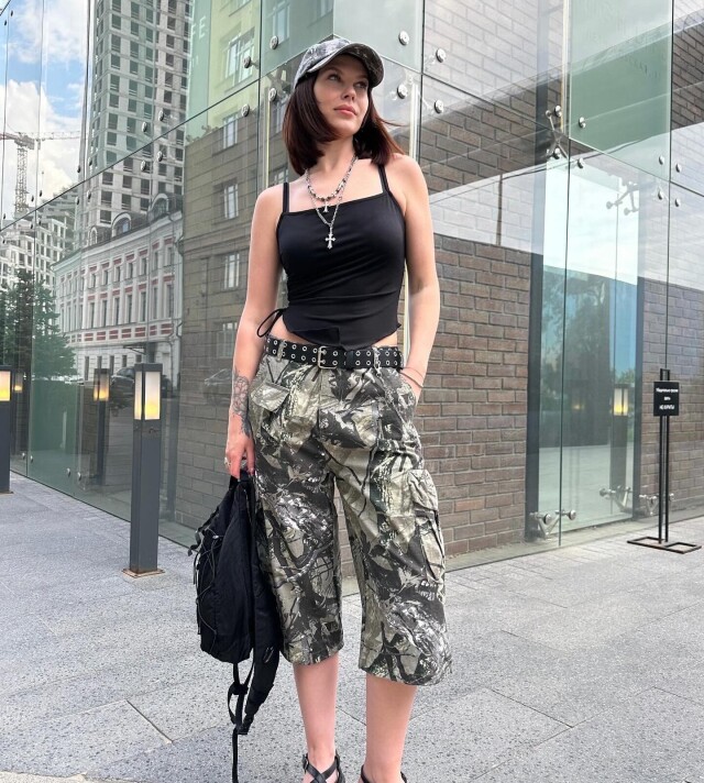 Уличный аутфит с лесным камуфляжем - CO:CREATE