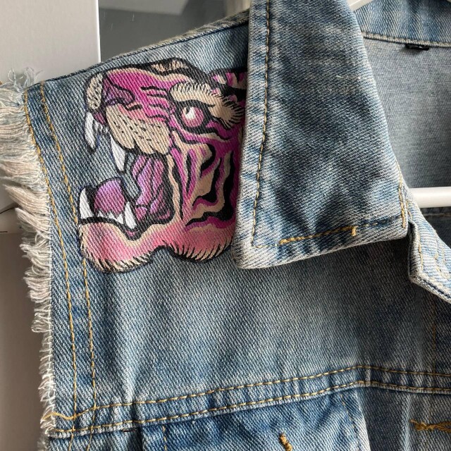 Розовые тигры - CO:CREATE