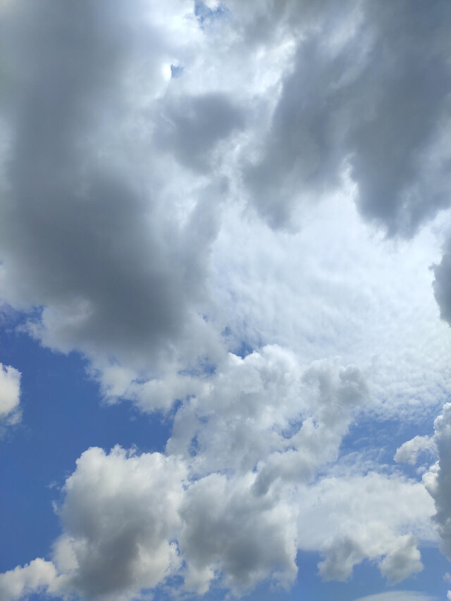 Проект Clouds: The headphones - CO:CREATE 1