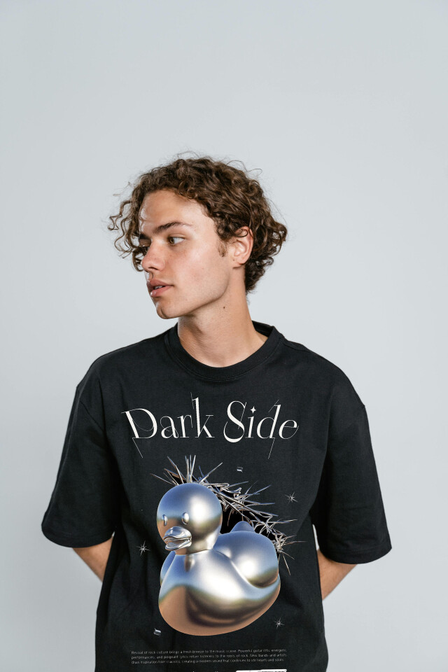 Дизайн футболки Dark Side - CO:CREATE 1