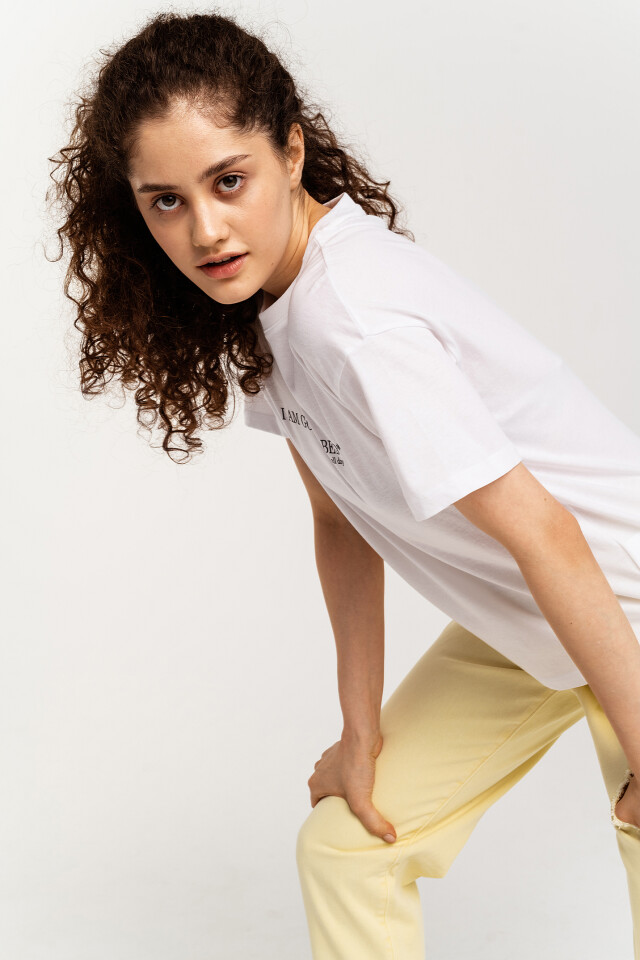 Футболка хлопковая oversize с надписью - цвет белый - 4