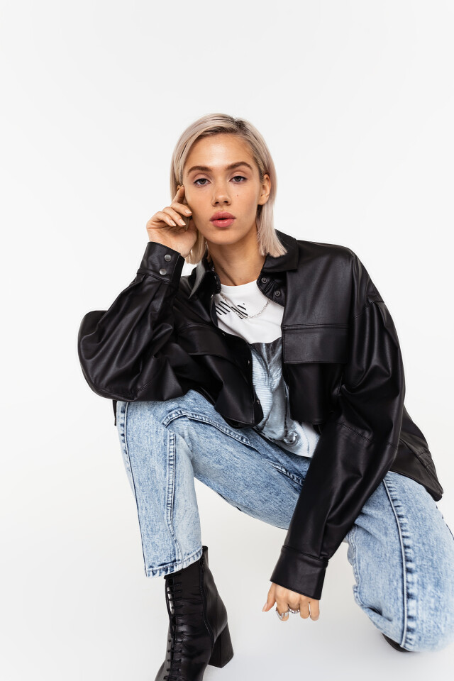 рубашка oversize из искусственной кожи на кнопках - цвет серый - 4