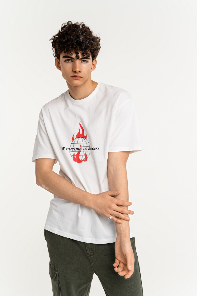 Футболка хлопковая oversize с горящей планетой - цвет белый - 2
