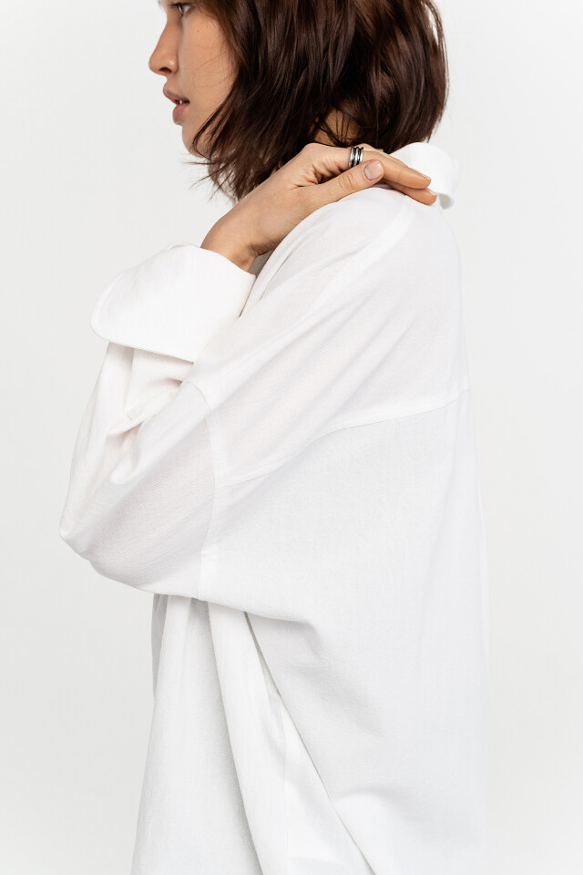 Рубашка хлопковая oversize из текстурной ткани - цвет белый - 3