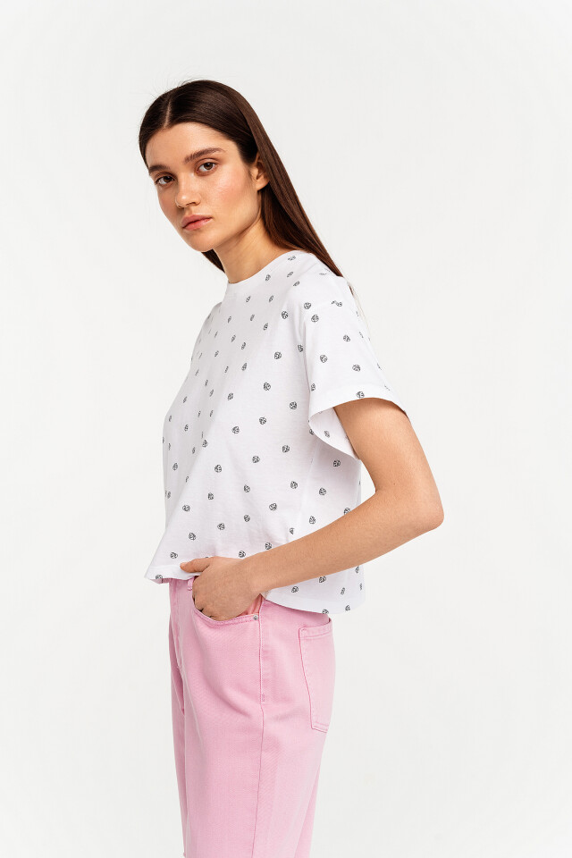 Футболка хлопковая oversize с мелким принтом - цвет белый - 3