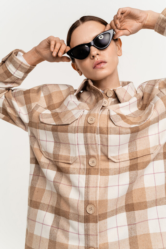 Куртка-рубашка фланелевая oversize в клетку - цвет бежевый - 4
