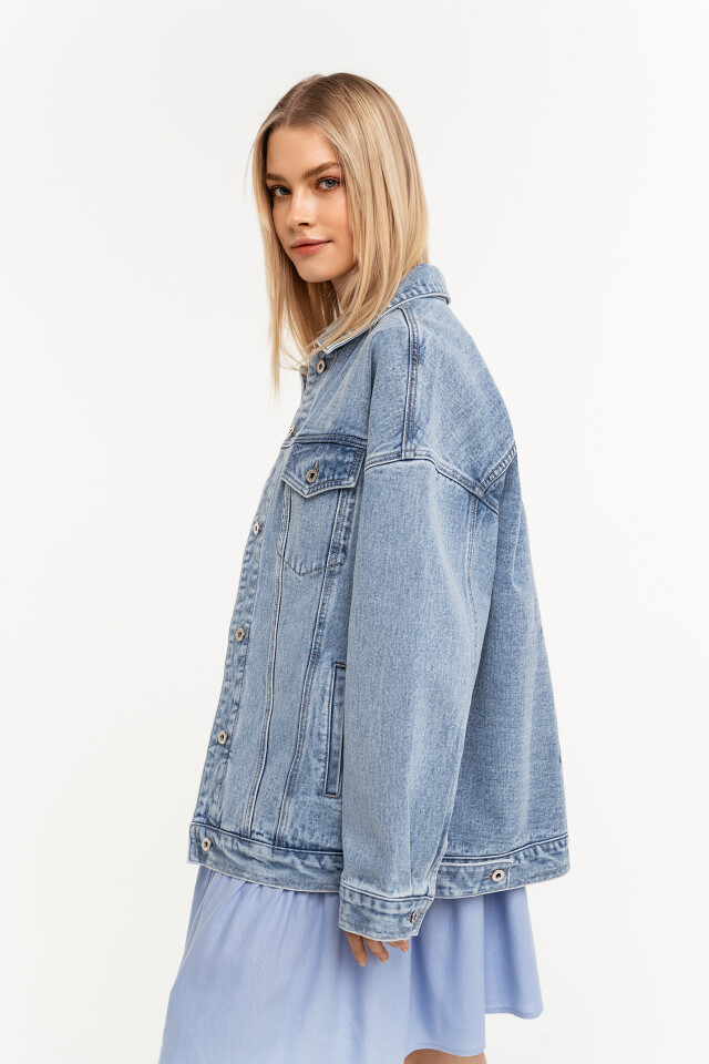 куртка джинсовая oversize с принтом на спине - цвет голубой - 3