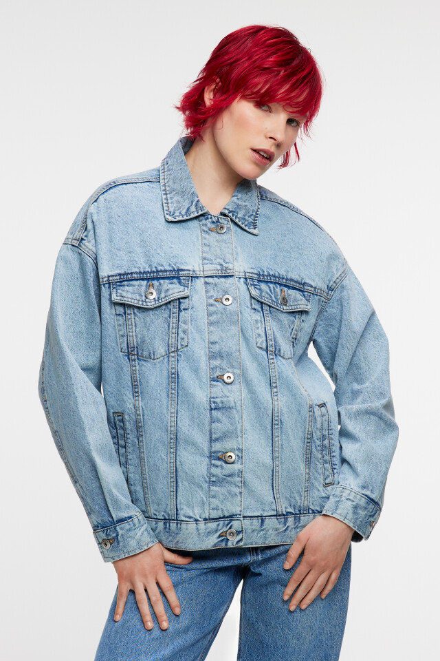 Куртка джинсовая oversize - цвет голубой - 2