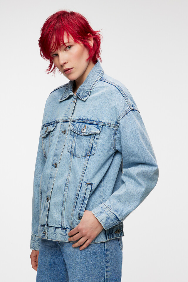 Куртка джинсовая oversize - цвет голубой - 3