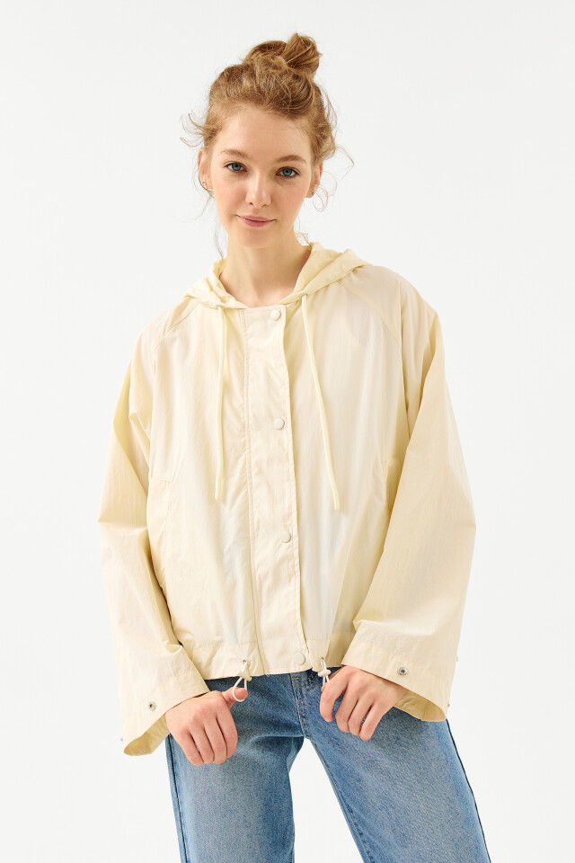 Куртка-ветровка oversize с капюшоном - цвет бежевый - 1