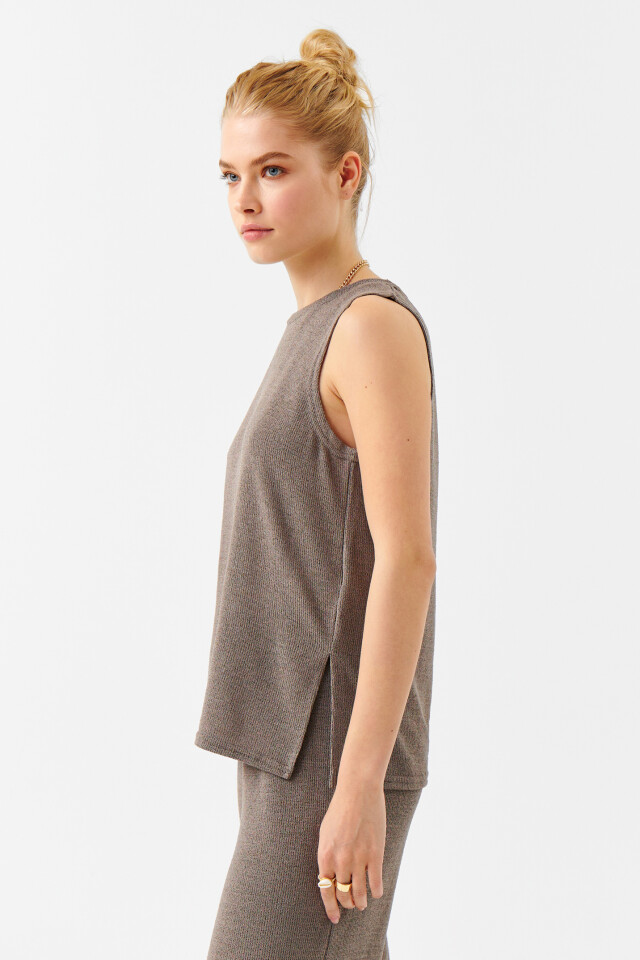 Майка oversize тонкой вязки - цвет коричневый - 2