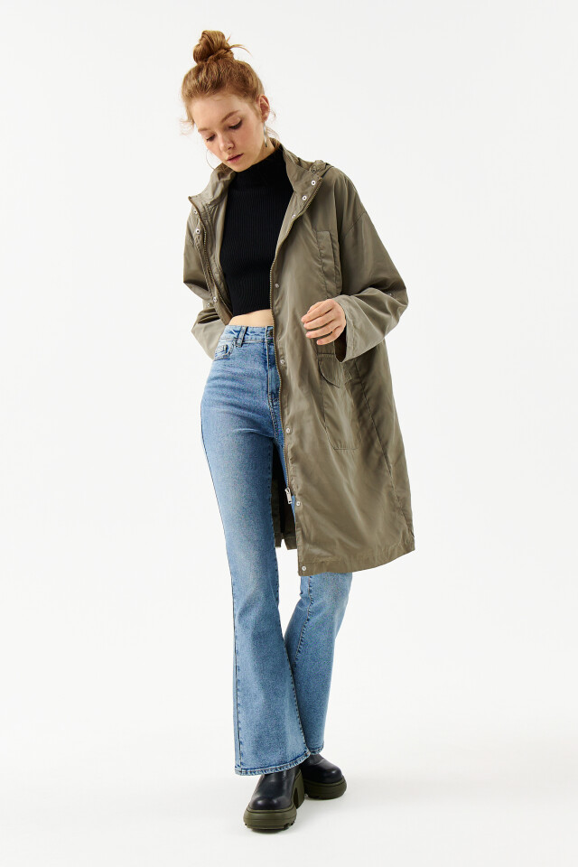 Плащ oversize с капюшоном - цвет зеленый - 4