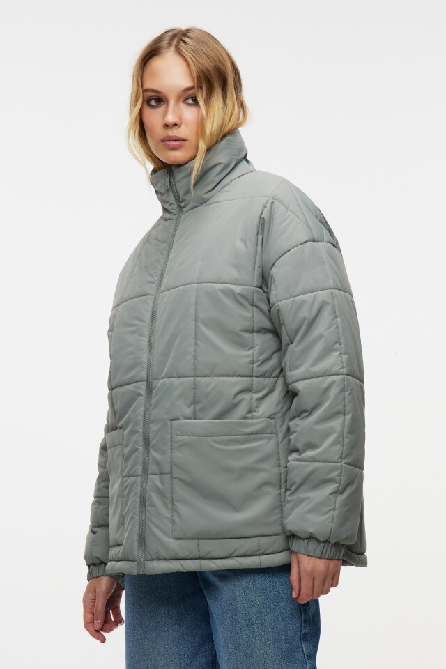 Куртка oversize стеганая с воротником-стойкой - цвет зеленый - 2