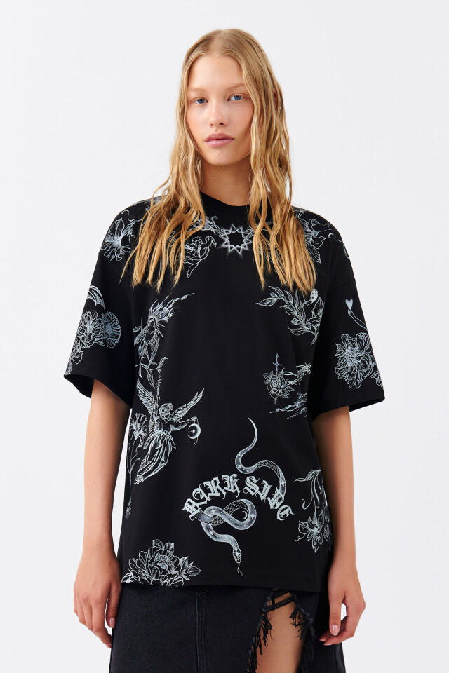 Футболка oversize с тату-принтом - цвет черный - 1