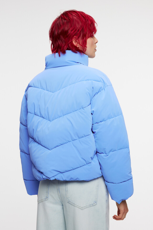 Куртка oversize укороченная с воротником-стойкой - цвет голубой - 3