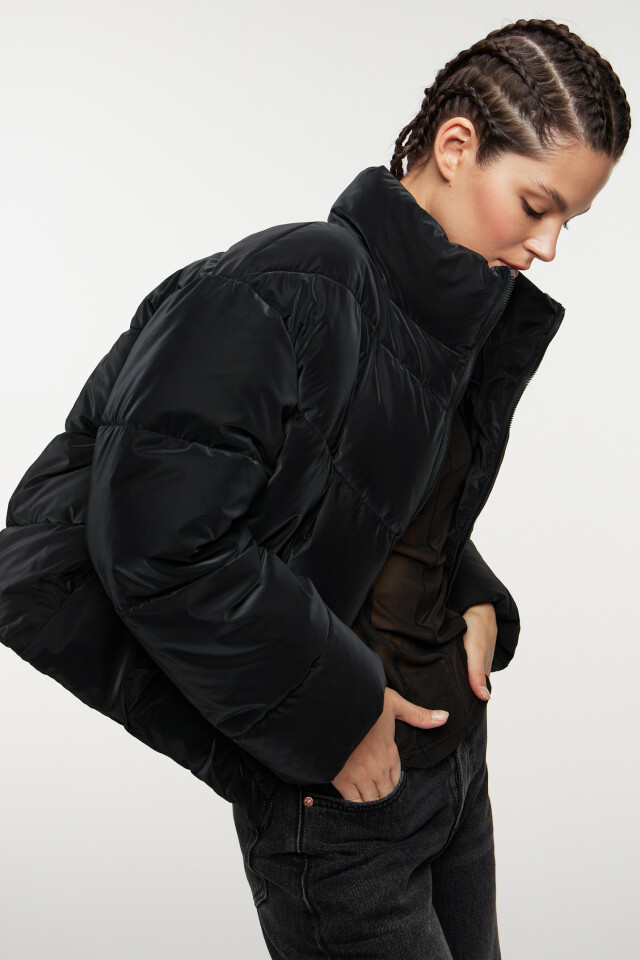 Куртка oversize укороченная с воротником-стойкой - цвет черный - 8