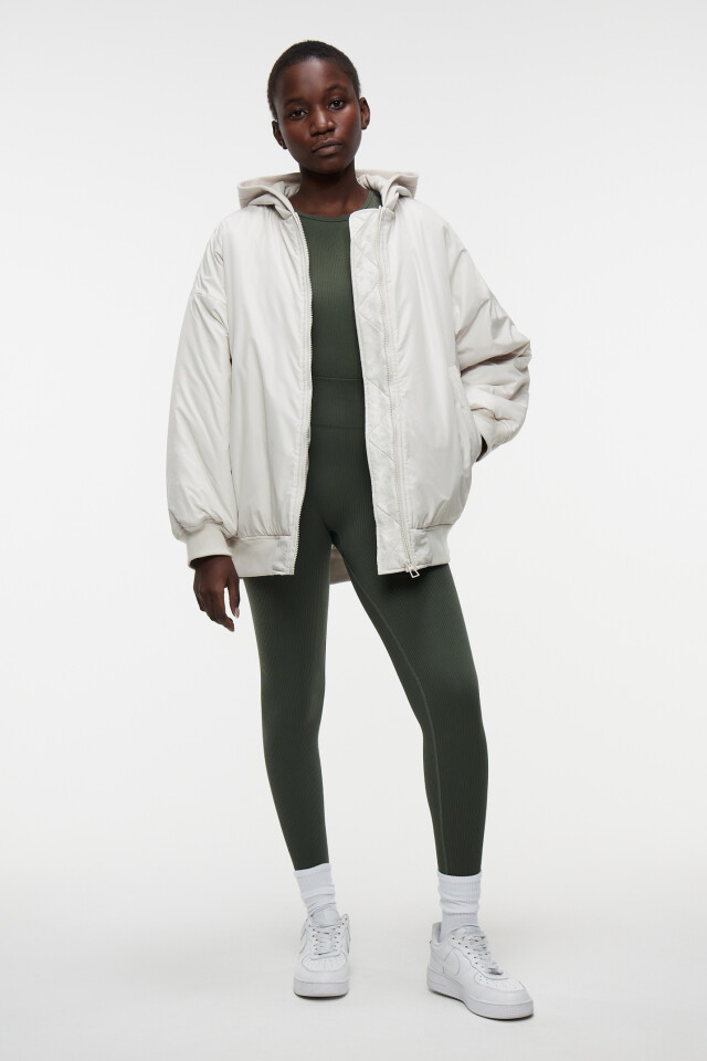 Куртка-бомбер oversize с трикотажным капюшоном - цвет бежевый - 1