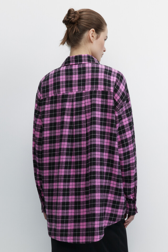 Рубашка oversize фланелевая клетчатая - цвет розовый - 4