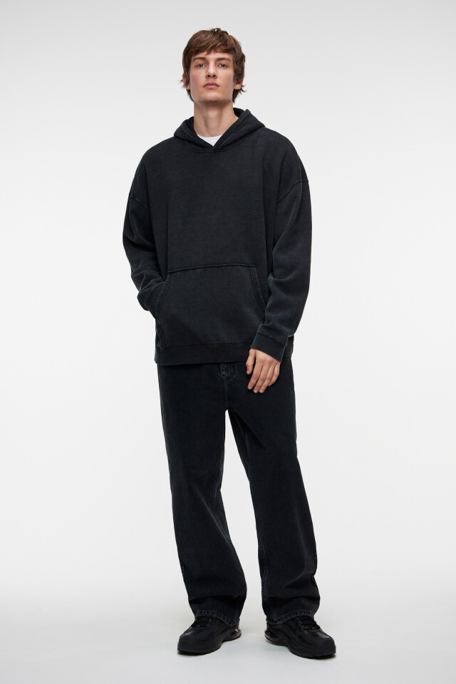 Толстовка oversize хлопковая с капюшоном и карманом - цвет черный - 4