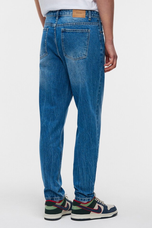 Джинсы tapered зауженные базовые - цвет голубой - 4