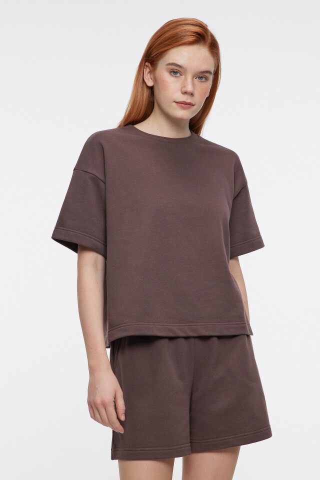 Футболка oversize короткая хлопковая из футера - цвет коричневый - 1