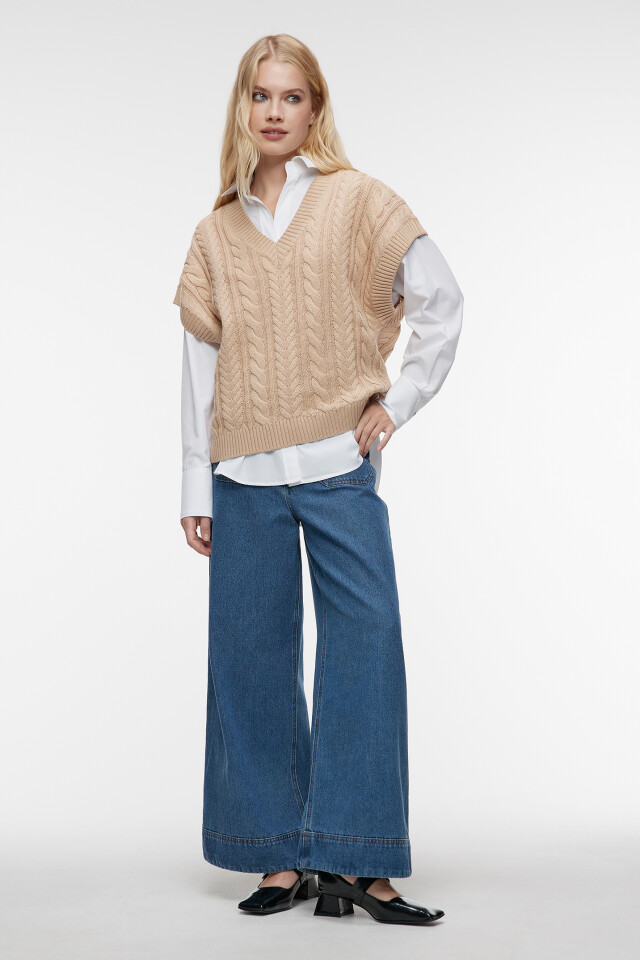 Жилет oversize вязаный хлопковый с узором в косичку - цвет бежевый - 1