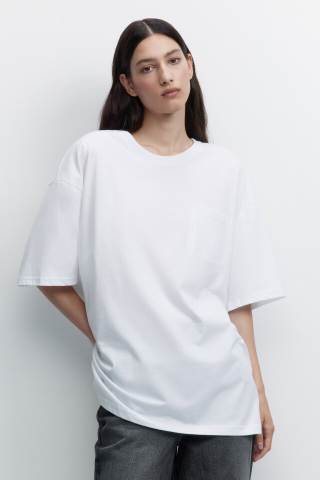 Футболка oversize удлиненная с нагрудным карманом - цвет белый - 1