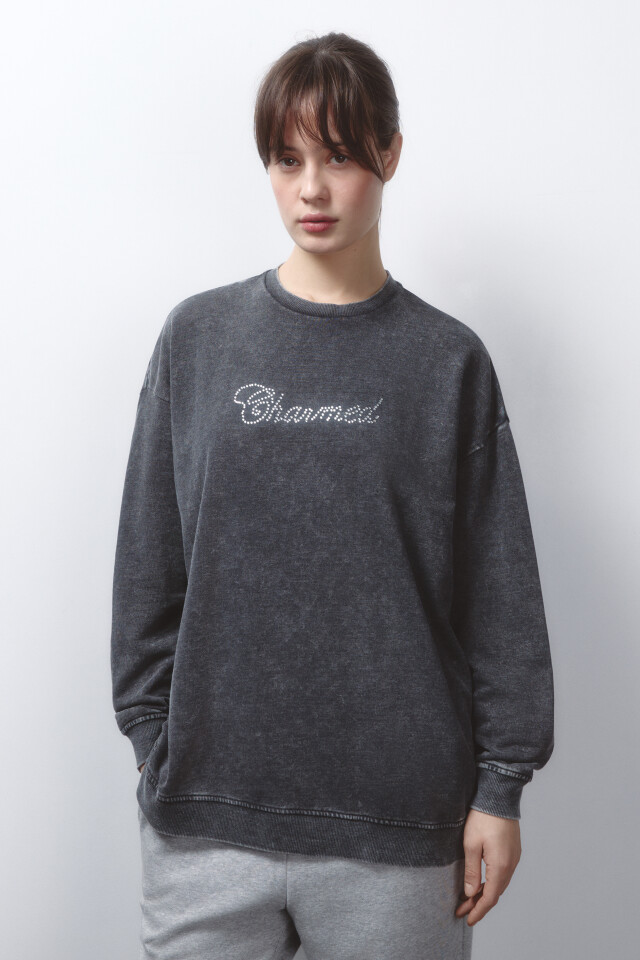 Свитшот oversize с вареным эффектом и стразами - цвет розовый - 2