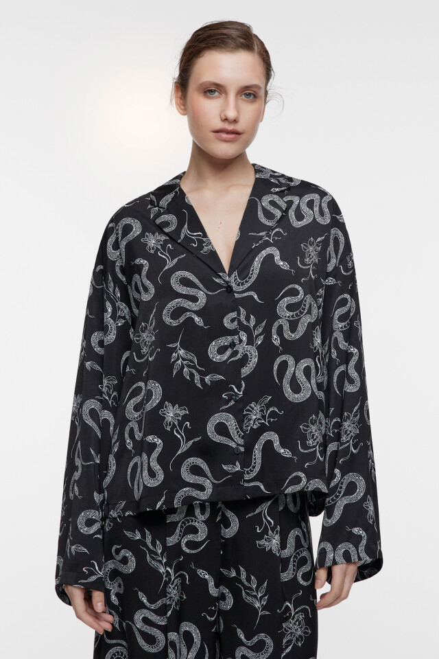 Блузка oversize домашняя сатиновая с длинным рукавом - цвет мультиколор - 2