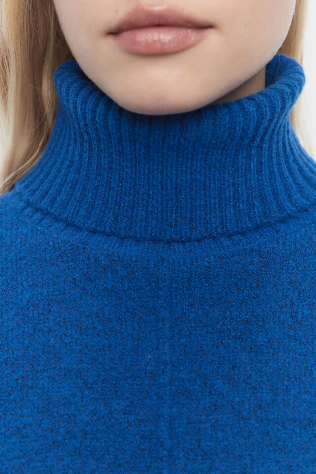 Свитер oversize вязаный с высоким воротником - цвет синий - 6